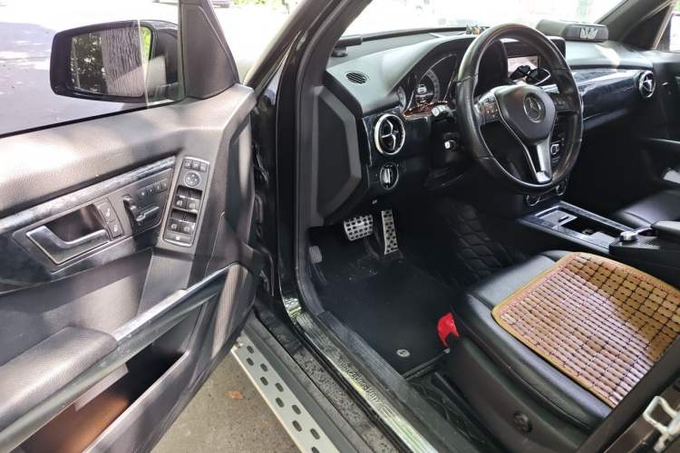 Used Mercedes-Benz GLK-Class 2013 GLK 300 4MATIC Dynamic Edition Driver Seat