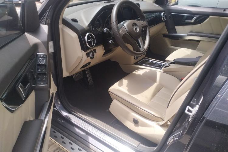 Used Mercedes-Benz GLK-Class 2013 Facelift GLK 300 4MATIC Luxury Edition Driver Seat