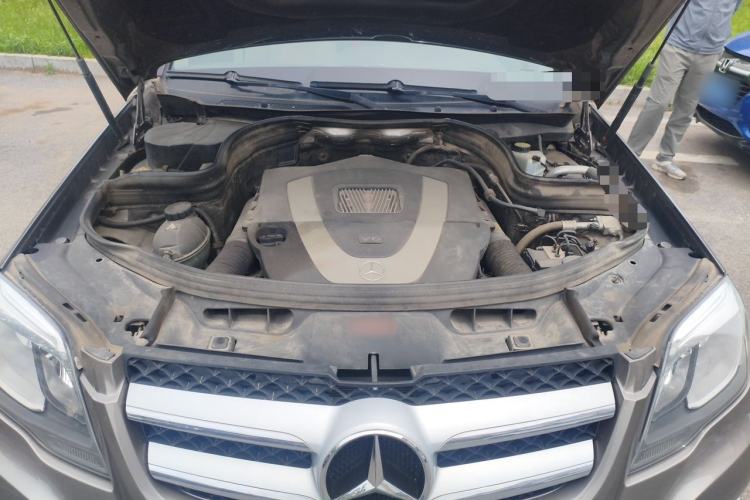 Used Mercedes-Benz GLK-Class 2013 GLK 300 4MATIC Dynamic Sunroof Model Engine Bay