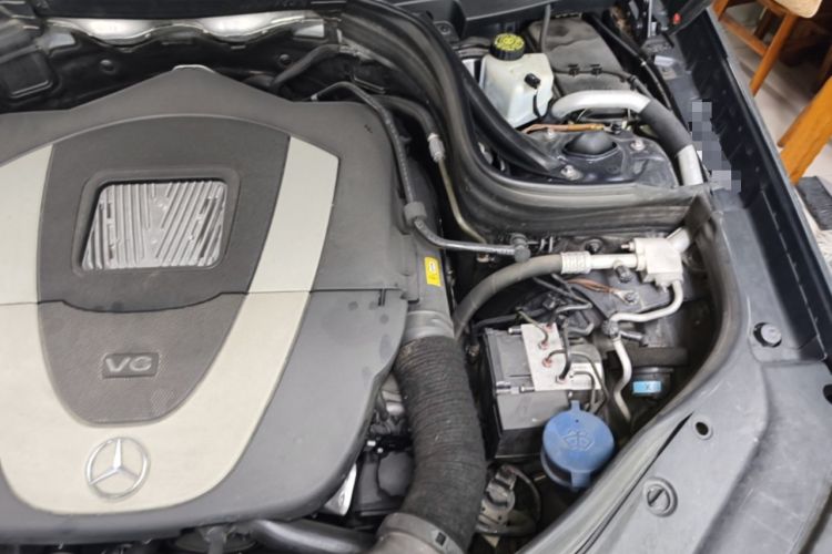 Used Mercedes-Benz GLK-Class 2013 GLK 300 4MATIC Dynamic Sunroof Model Engine Bay Left