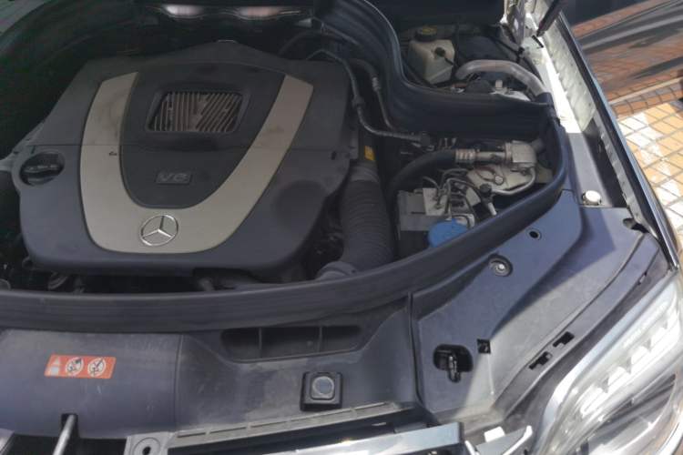 Used Mercedes-Benz GLK-Class 2013 GLK 300 4MATIC Fashion Model Engine Bay Left
