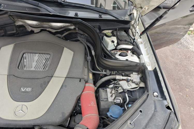 Used Mercedes-Benz GLK-Class 2013 GLK 300 4MATIC Dynamic Edition Engine Bay Left