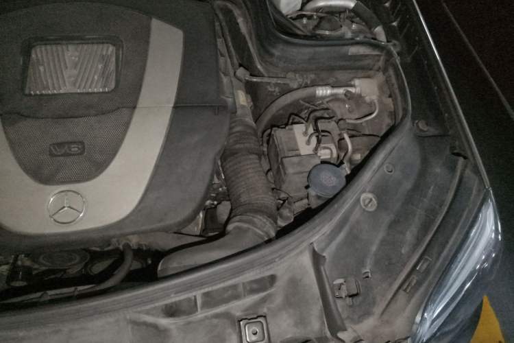 Used Mercedes-Benz GLK-Class 2013 GLK 300 4MATIC Dynamic Sunroof Model Engine Bay Left