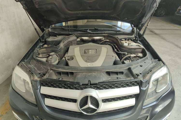 Used Mercedes-Benz GLK-Class 2013 GLK 300 4MATIC Dynamic Edition Engine Bay
