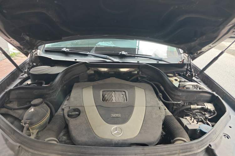 Used Mercedes-Benz GLK-Class 2013 GLK 300 4MATIC Dynamic Edition Engine Bay