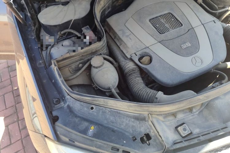 Used Mercedes-Benz GLK-Class 2013 GLK 300 4MATIC Luxury Model Engine Bay Right