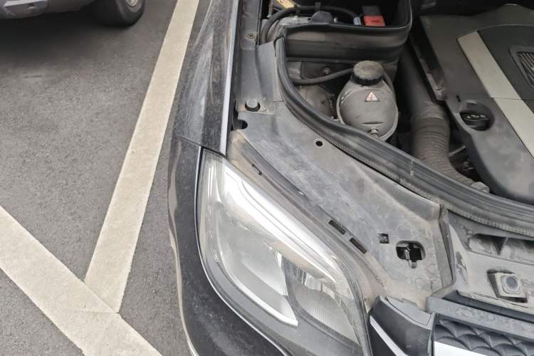 Used Mercedes-Benz GLK-Class 2013 GLK 300 4MATIC Dynamic Edition Engine Bay Right