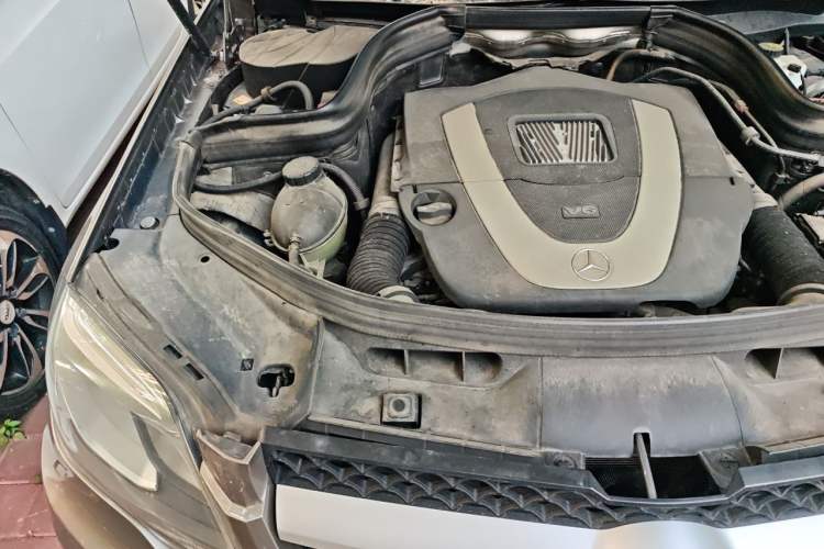 Used Mercedes-Benz GLK-Class 2013 GLK 300 4MATIC Dynamic Edition Engine Bay Right
