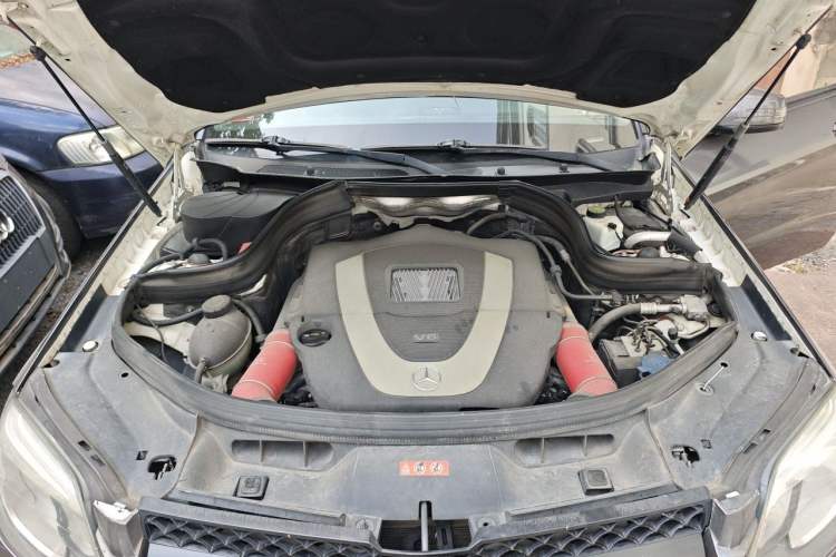 Used Mercedes-Benz GLK-Class 2013 GLK 300 4MATIC Dynamic Edition Engine Bay
