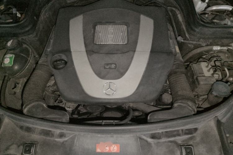 Used Mercedes-Benz GLK-Class 2013 GLK 300 4MATIC Dynamic Sunroof Model Engine Bay