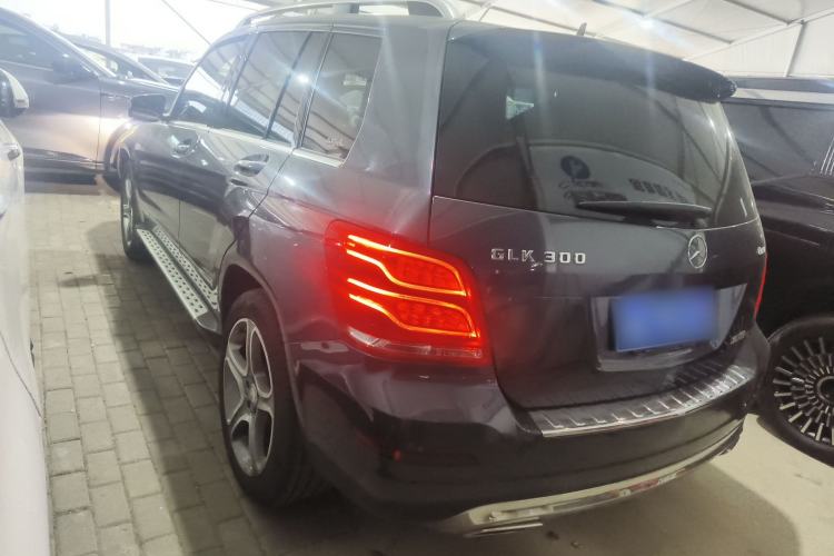 Used Mercedes-Benz GLK-Class 2013 Facelift GLK 300 4MATIC Luxury Edition Exterior 2