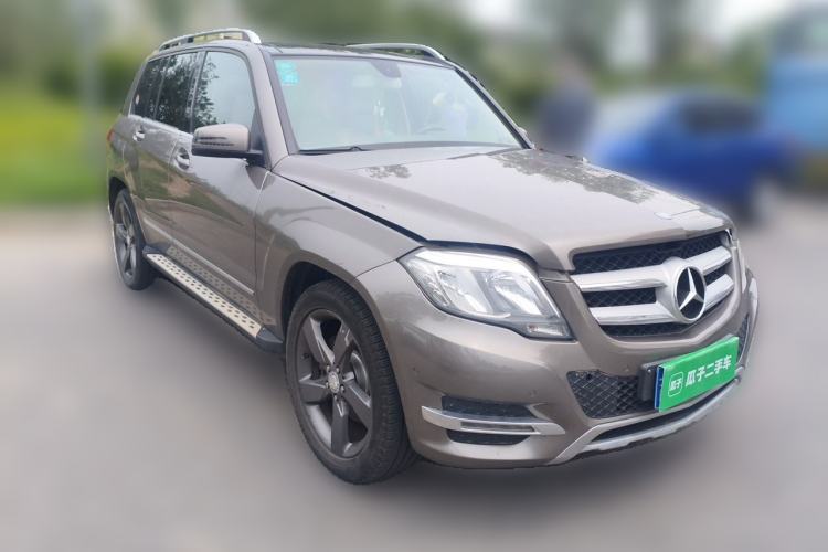Used Mercedes-Benz GLK-Class 2013 GLK 300 4MATIC Dynamic Sunroof Model Front Right 45 Deg