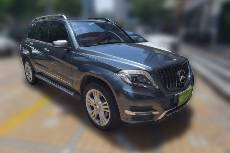 Used Mercedes-Benz GLK-Class 2013 GLK 300 4MATIC Fashion Model Front Right 45 Deg