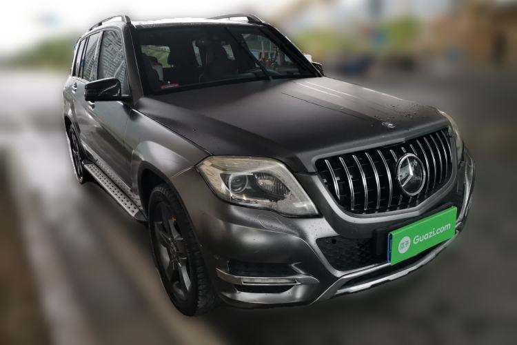 Used Mercedes-Benz GLK-Class 2013 GLK 300 4MATIC Luxury Model Front Right 45 Deg