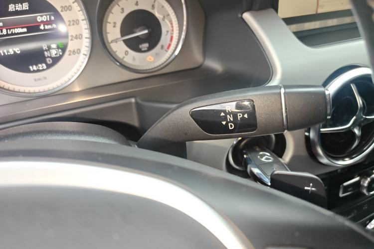 Used Mercedes-Benz GLK-Class 2013 GLK 300 4MATIC Dynamic Edition Gear Lever