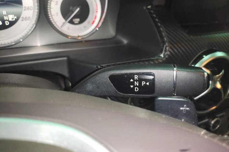 Used Mercedes-Benz GLK-Class 2013 GLK 300 4MATIC Dynamic Sunroof Model Gear Lever