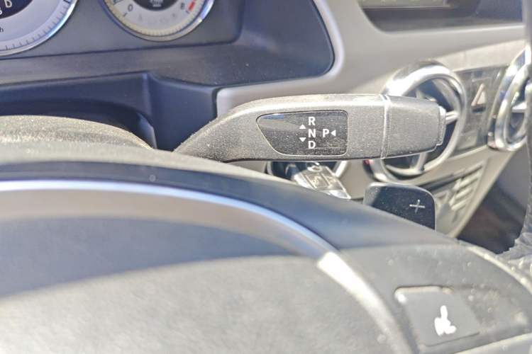 Used Mercedes-Benz GLK-Class 2013 GLK 300 4MATIC Fashion Model Gear Lever