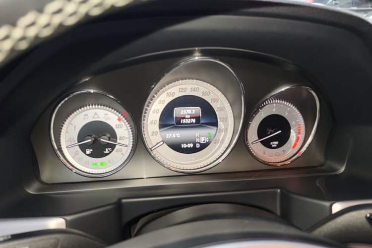 Used Mercedes-Benz GLK-Class 2013 GLK 300 4MATIC Dynamic Sunroof Model Instrument Cluster