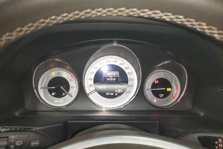 Used Mercedes-Benz GLK-Class 2013 GLK 300 4MATIC Dynamic Sunroof Model Instrument Cluster
