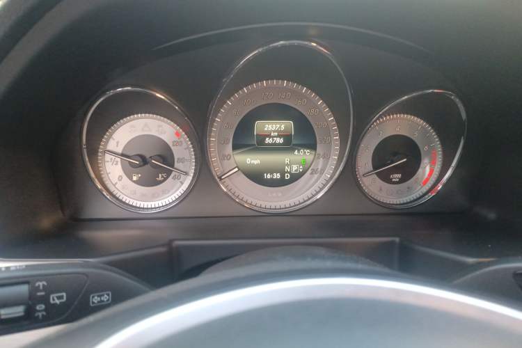 Used Mercedes-Benz GLK-Class 2013 Facelift GLK 300 4MATIC Fashion Edition Instrument Cluster
