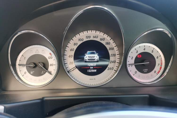 Used Mercedes-Benz GLK-Class 2013 GLK 300 4MATIC Dynamic Edition Instrument Cluster