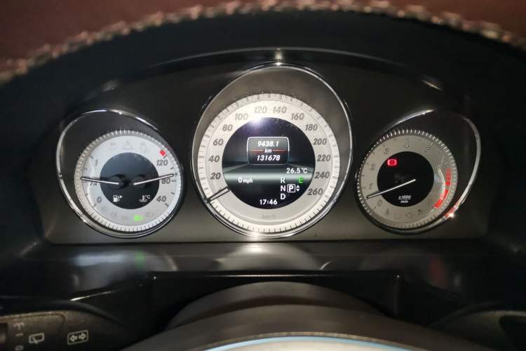 Used Mercedes-Benz GLK-Class 2013 GLK 300 4MATIC Luxury Model Instrument Cluster