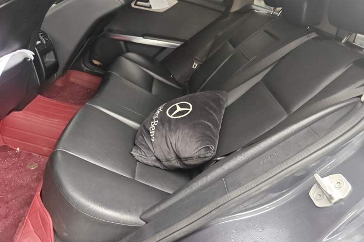 Used Mercedes-Benz GLK-Class 2013 GLK 300 4MATIC Dynamic Edition Interior 4