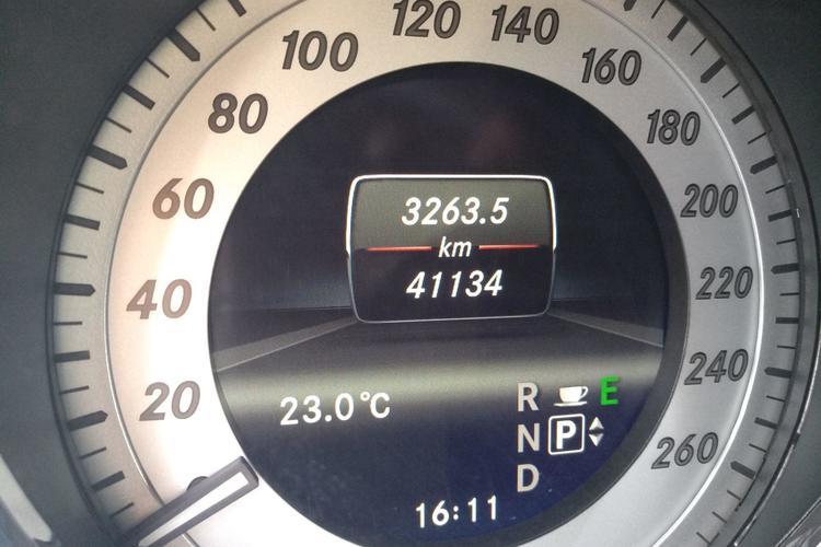 Used Mercedes-Benz GLK-Class 2013 GLK 300 4MATIC Dynamic Edition Odometer Close Up