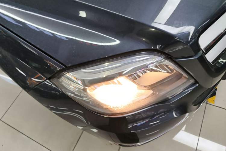 Used Mercedes-Benz GLK-Class 2013 GLK 300 4MATIC Dynamic Sunroof Model Right Front Headlight