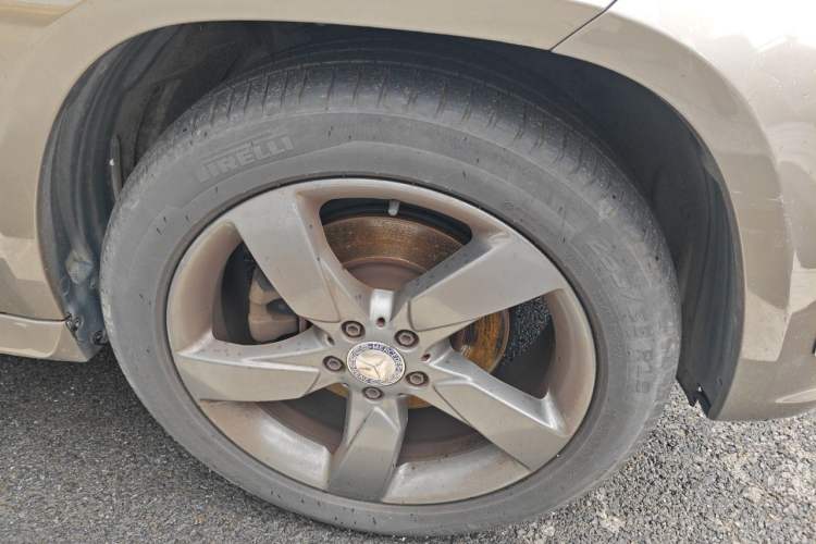 Used Mercedes-Benz GLK-Class 2013 GLK 300 4MATIC Dynamic Sunroof Model Right Front Wheel Hub