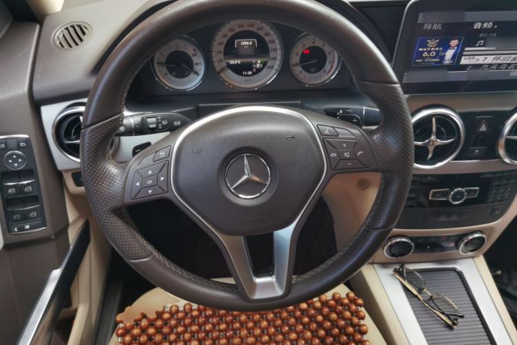 Used Mercedes-Benz GLK-Class 2013 GLK 300 4MATIC Fashion Model Steering Wheel