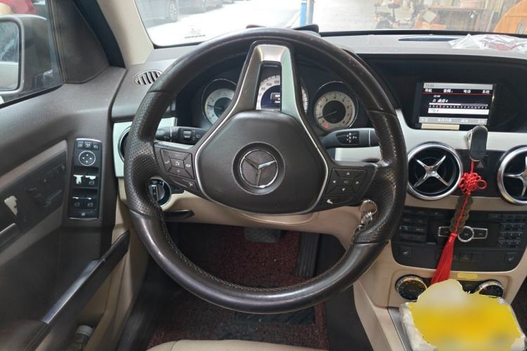 Used Mercedes-Benz GLK-Class 2013 GLK 300 4MATIC Dynamic Edition Steering Wheel