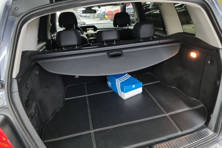 Used Mercedes-Benz GLK-Class 2013 GLK 300 4MATIC Dynamic Sunroof Model Trunk