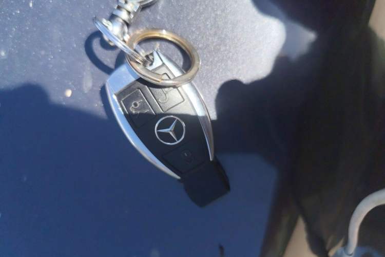 Used Mercedes-Benz GLK-Class 2013 GLK 300 4MATIC Luxury Model Vehicle Key