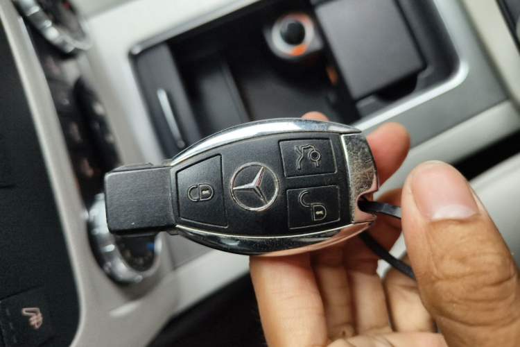 Used Mercedes-Benz GLK-Class 2013 GLK 300 4MATIC Dynamic Sunroof Model Vehicle Key
