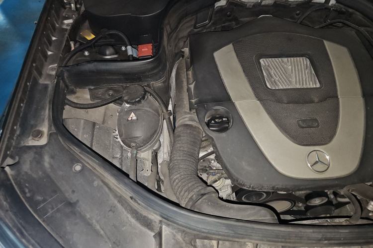 Used Mercedes-Benz GLK-Class 2013 GLK 300 4MATIC Dynamic Edition Engine Bay Right