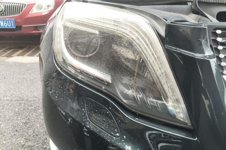 Used Mercedes-Benz GLK-Class 2013 Facelift GLK 300 4MATIC Fashion Edition Right Front Headlight