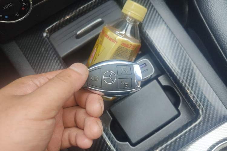 Used Mercedes-Benz GLK-Class 2013 Facelift GLK 300 4MATIC Fashion Edition Vehicle Key