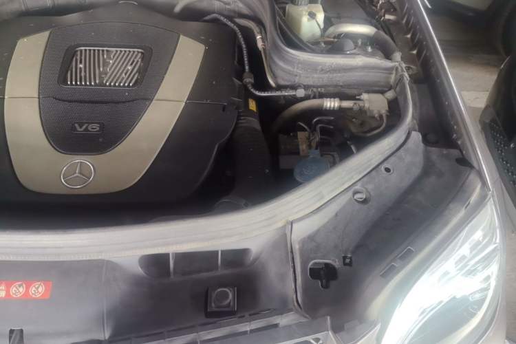Used Mercedes-Benz GLK-Class 2013 GLK 300 4MATIC Dynamic Edition Engine Bay Left