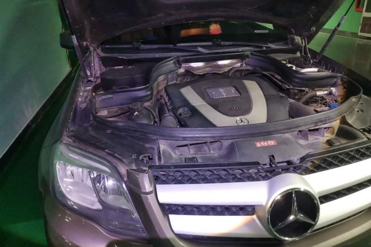 Used Mercedes-Benz GLK-Class 2013 GLK 300 4MATIC Dynamic Edition Engine Bay Right