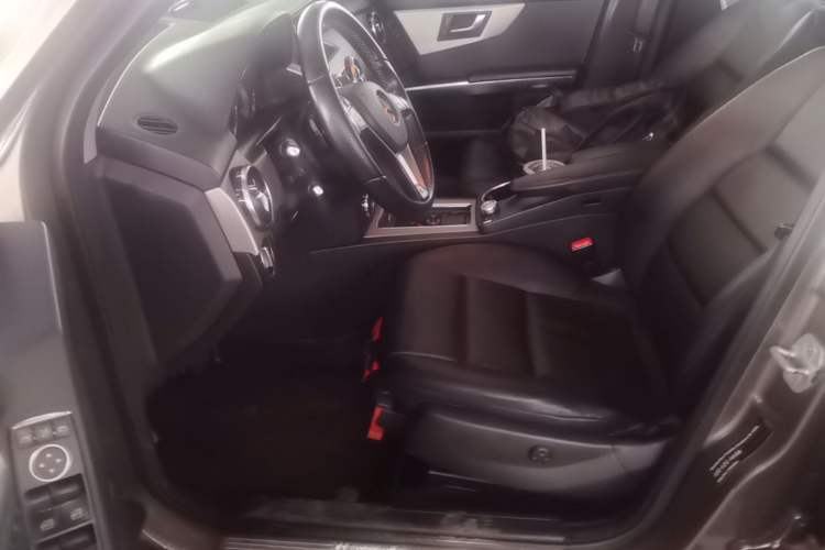 Used Mercedes-Benz GLK-Class 2013 GLK 300 4MATIC Dynamic Edition Left Front Seat