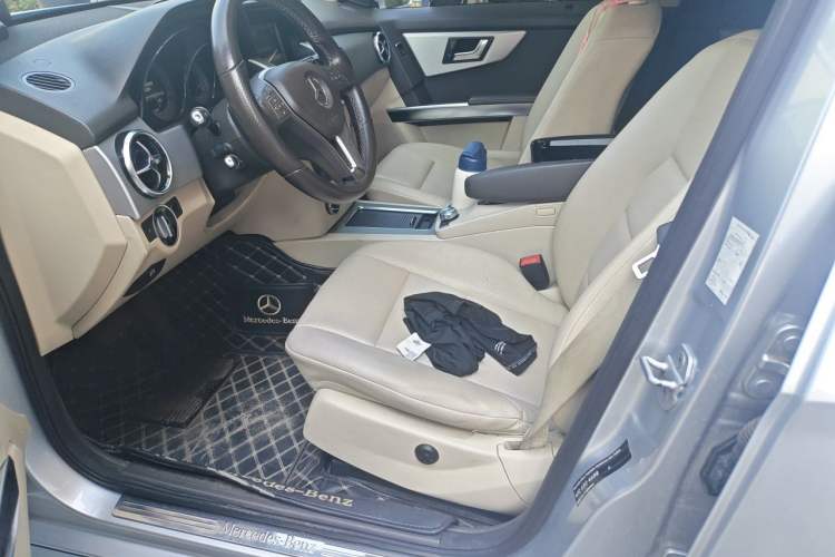 Used Mercedes-Benz GLK-Class 2013 GLK 300 4MATIC Dynamic Edition Left Front Seat