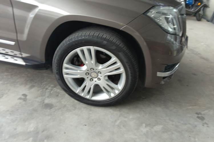 Used Mercedes-Benz GLK-Class 2013 GLK 300 4MATIC Dynamic Sunroof Model Right Front Wheel Hub