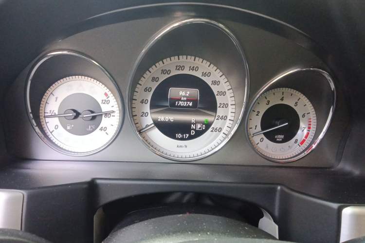 Used Mercedes-Benz GLK-Class 2013 Facelift GLK 300 4MATIC Fashion Edition Instrument Cluster