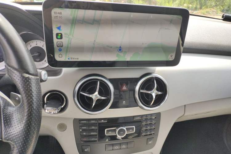 Used Mercedes-Benz GLK-Class 2013 GLK 300 4MATIC Dynamic Edition Audio And AC Panel