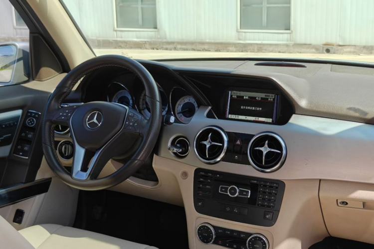 Used Mercedes-Benz GLK-Class 2013 GLK 300 4MATIC Fashion Model Audio And AC Panel