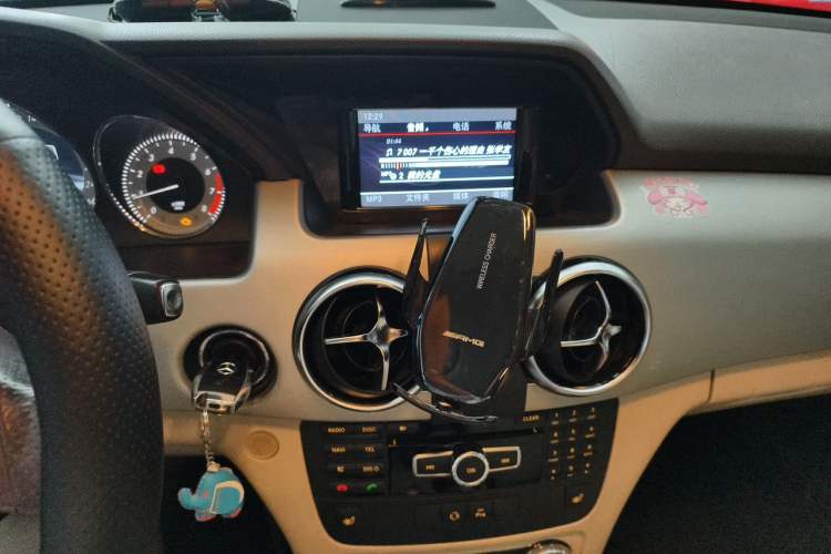 Used Mercedes-Benz GLK-Class 2013 GLK 300 4MATIC Dynamic Edition Audio And AC Panel