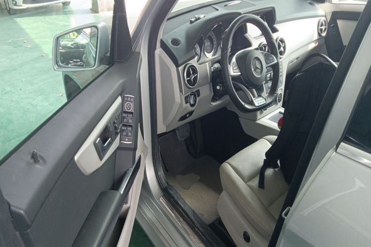 Used Mercedes-Benz GLK-Class 2013 GLK 300 4MATIC Dynamic Sunroof Model Driver Seat