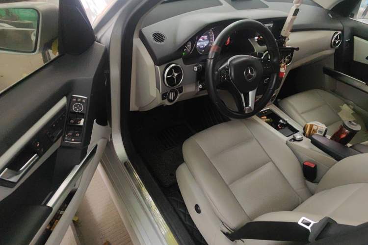 Used Mercedes-Benz GLK-Class 2013 GLK 300 4MATIC Dynamic Sunroof Model Driver Seat