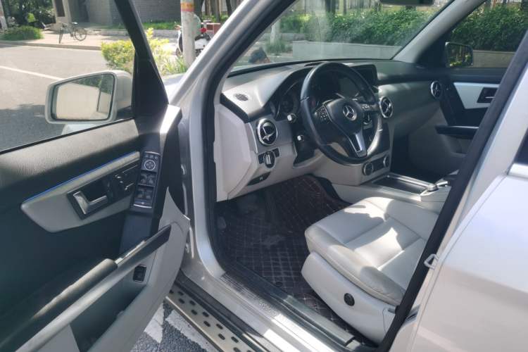 Used Mercedes-Benz GLK-Class 2013 GLK 300 4MATIC Dynamic Sunroof Model Driver Seat